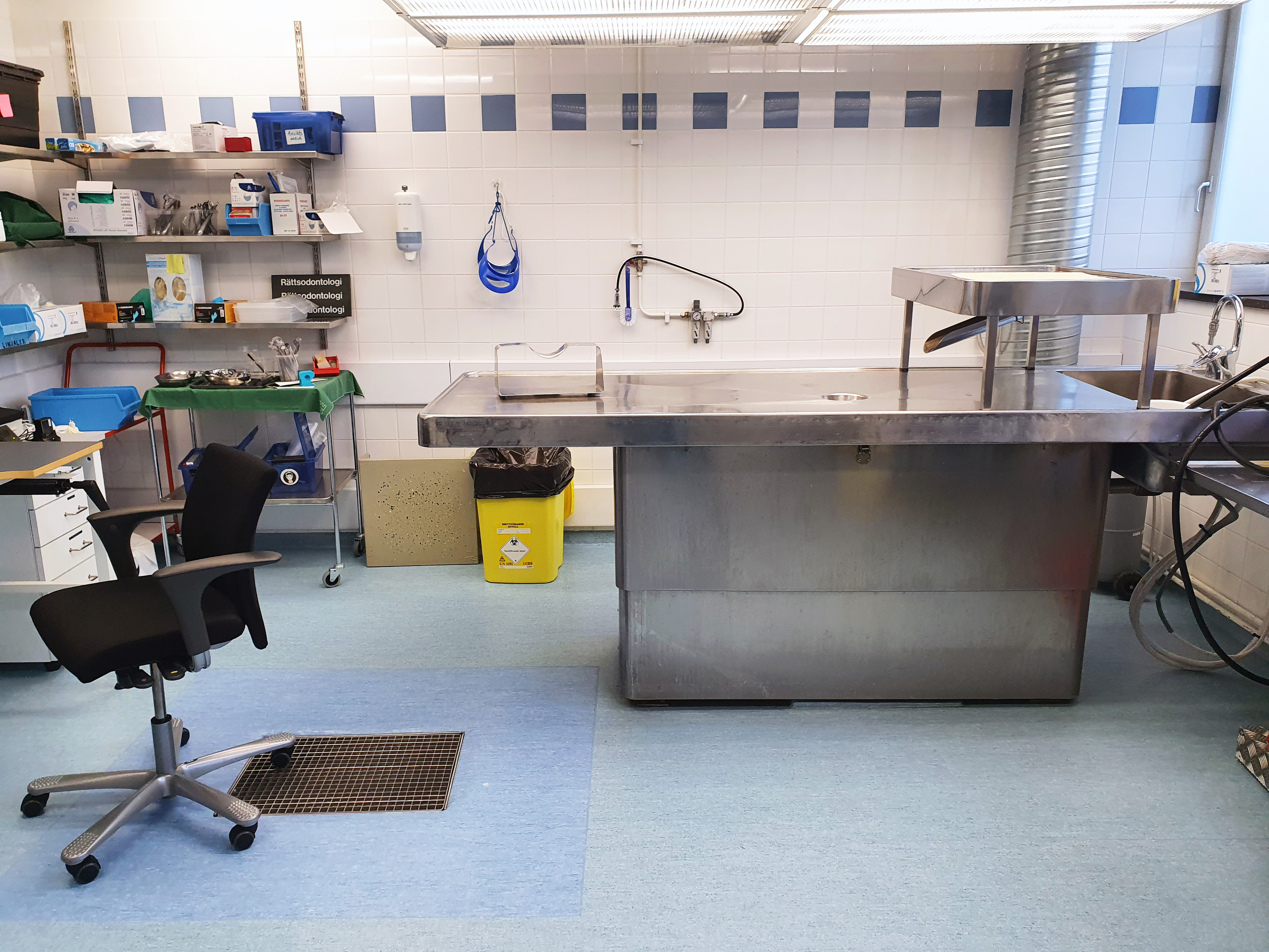 Rum från Rättsmedicinska i Solna